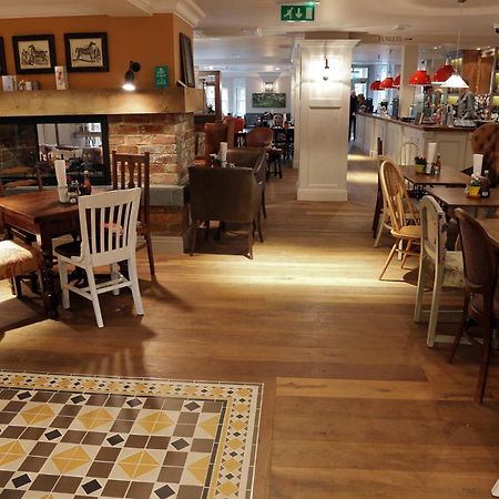 The Foley Hotell Claygate Eksteriør bilde
