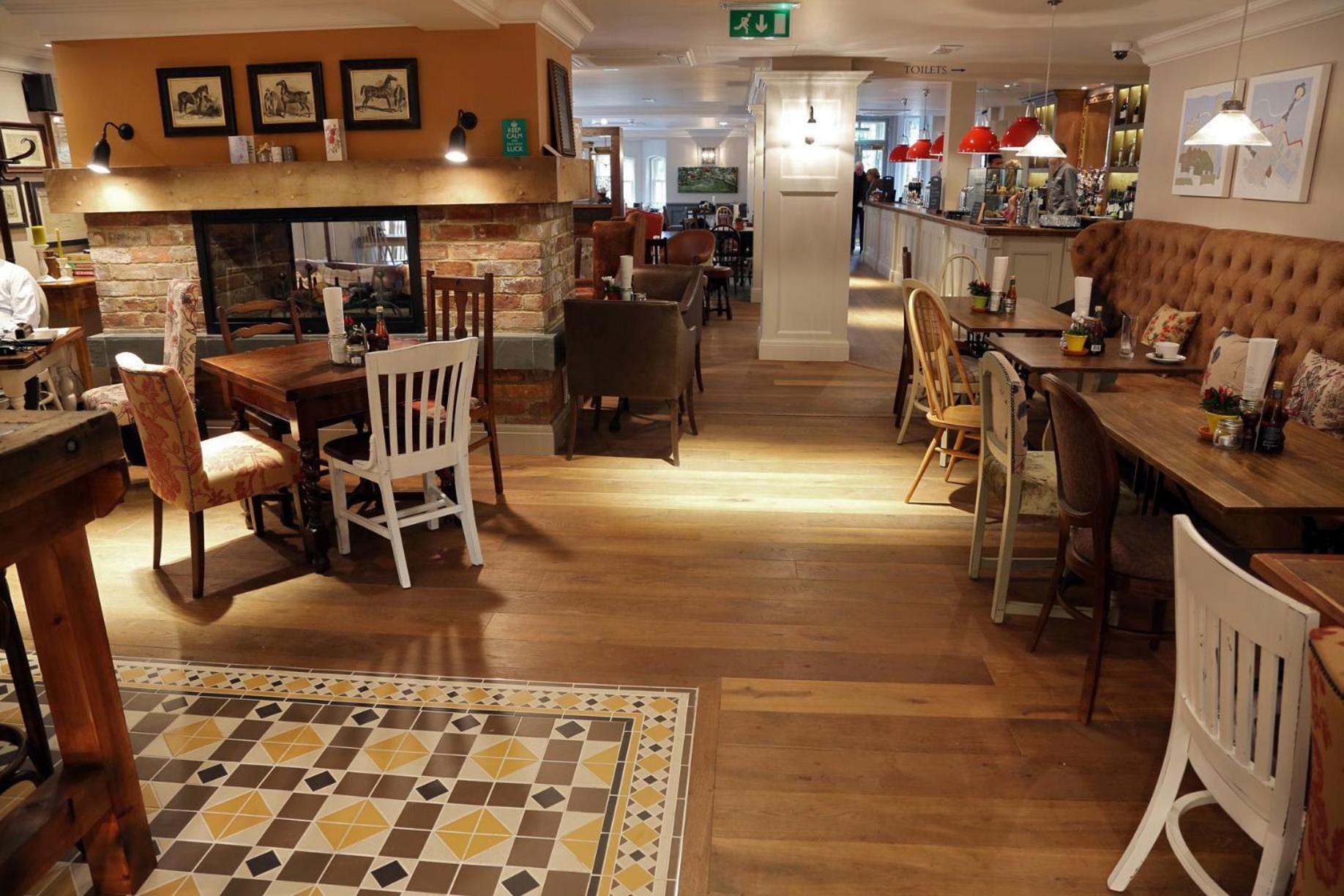 The Foley Hotell Claygate Eksteriør bilde