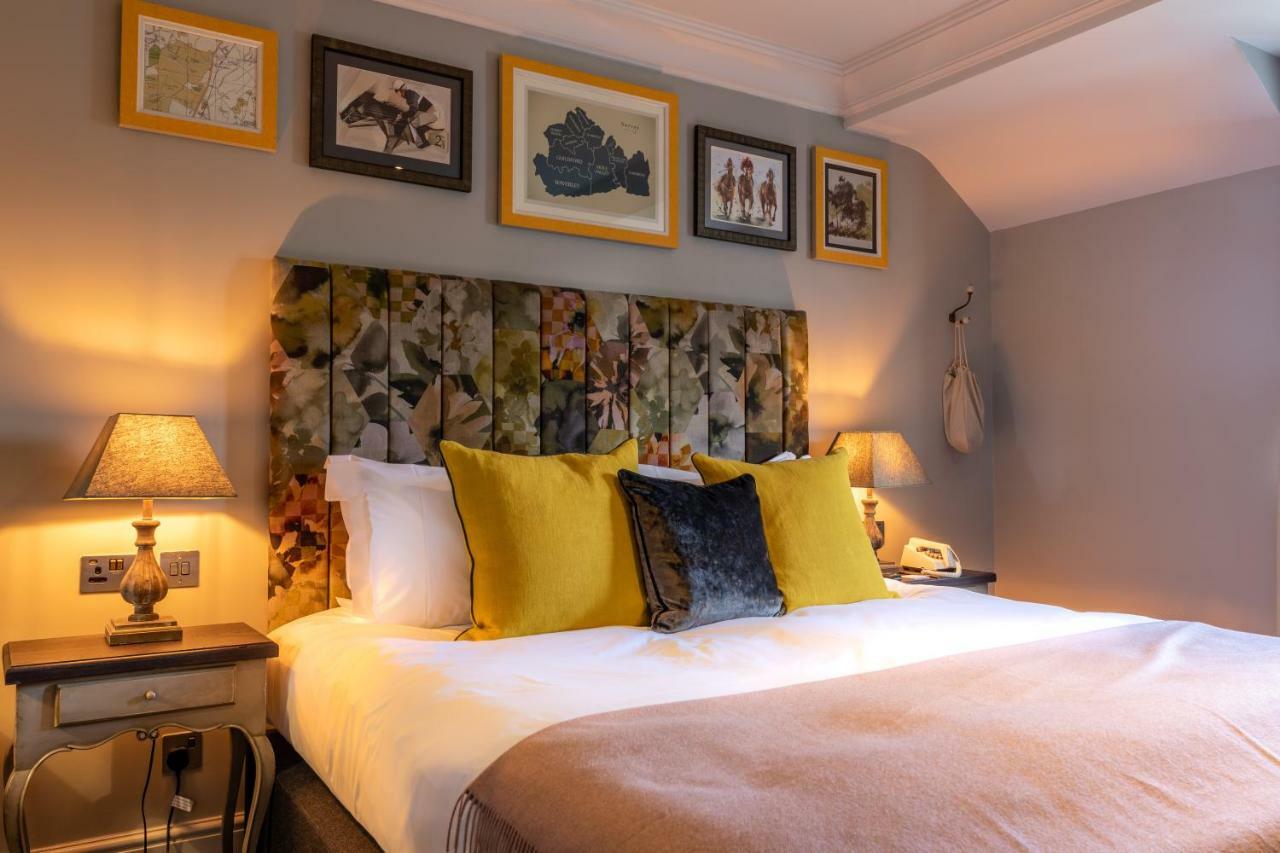 The Foley Hotell Claygate Eksteriør bilde