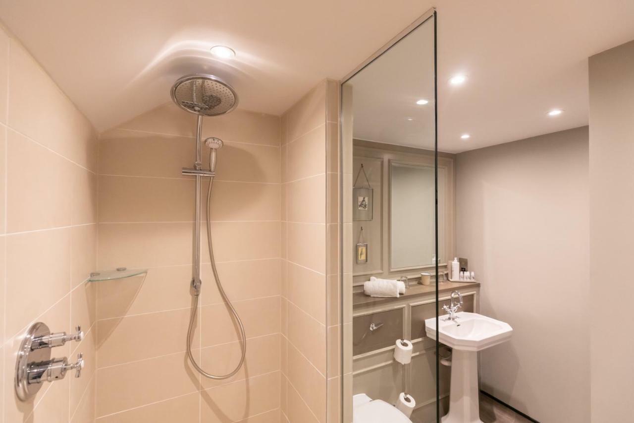 The Foley Hotell Claygate Eksteriør bilde