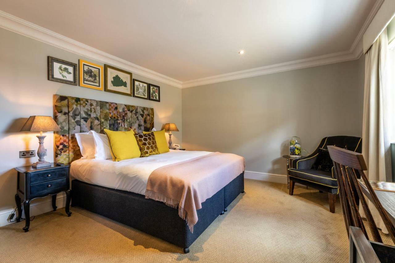 The Foley Hotell Claygate Eksteriør bilde