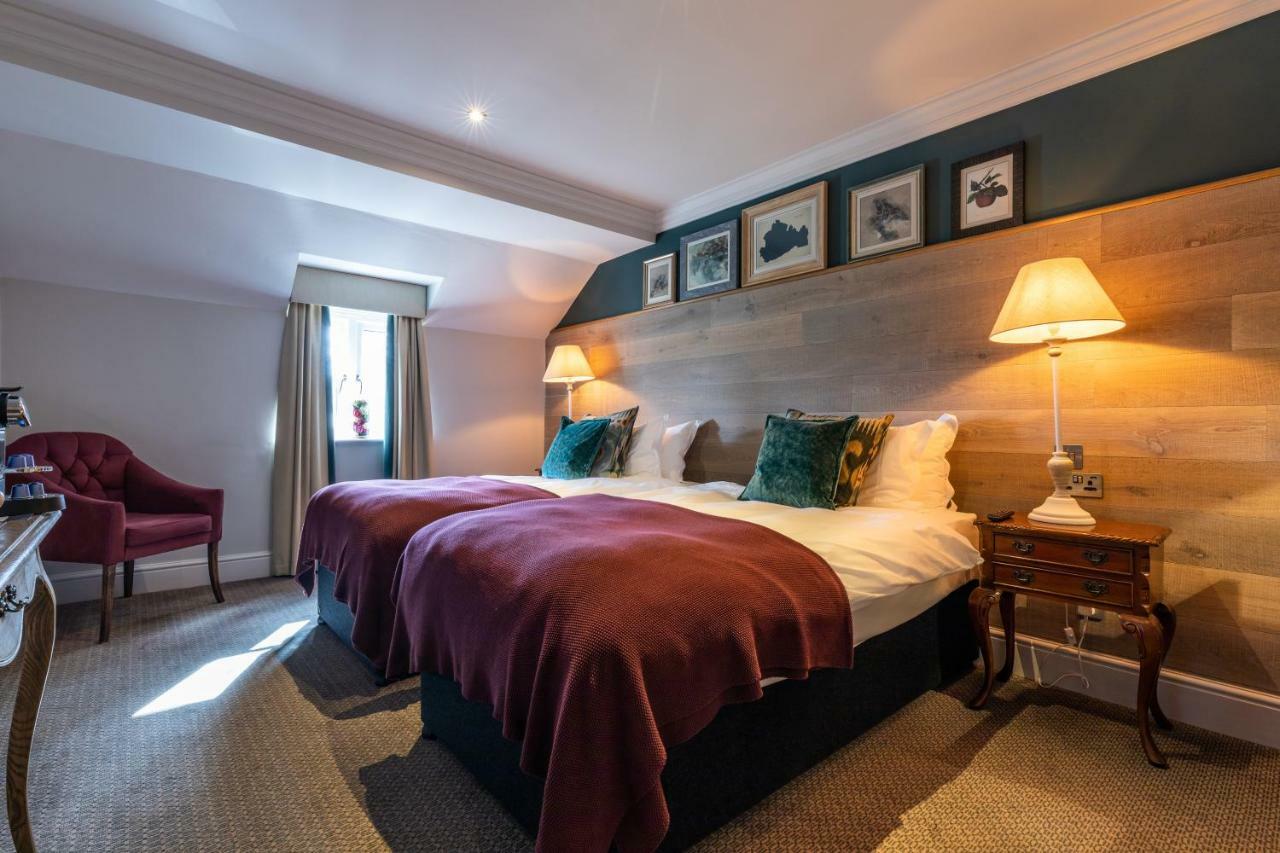 The Foley Hotell Claygate Eksteriør bilde